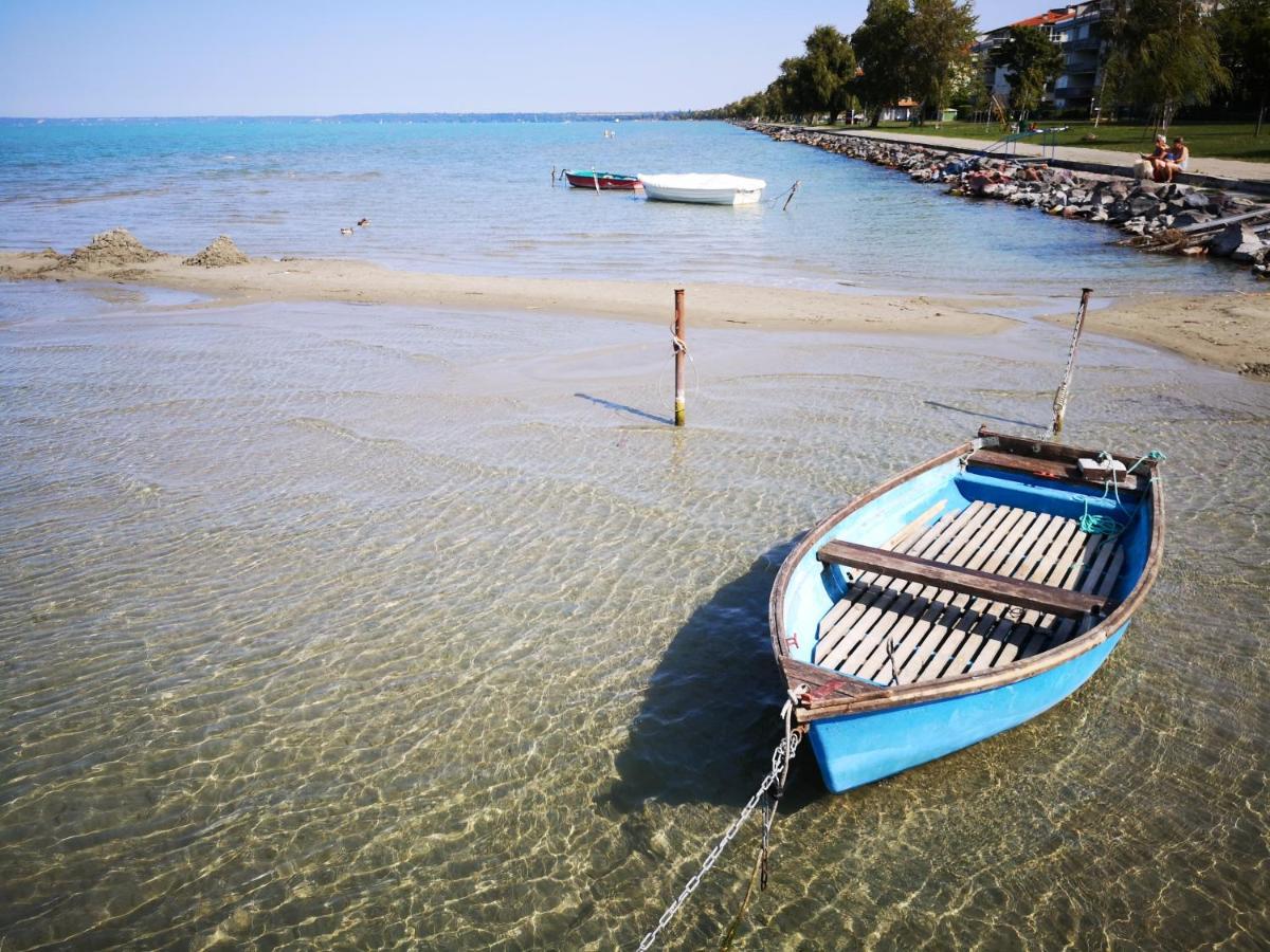 Eda Beach Apartman Siofok Ngoại thất bức ảnh